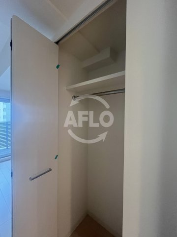 メインステージ新大阪の収納|メインステージ新大阪　クローゼット