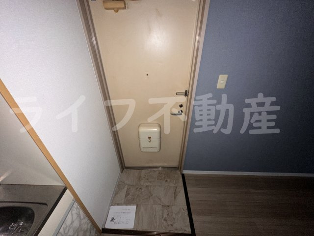 永和センチュリーハイツの玄関