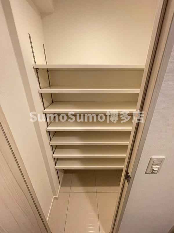 ウェルブライト博多ステーションの収納