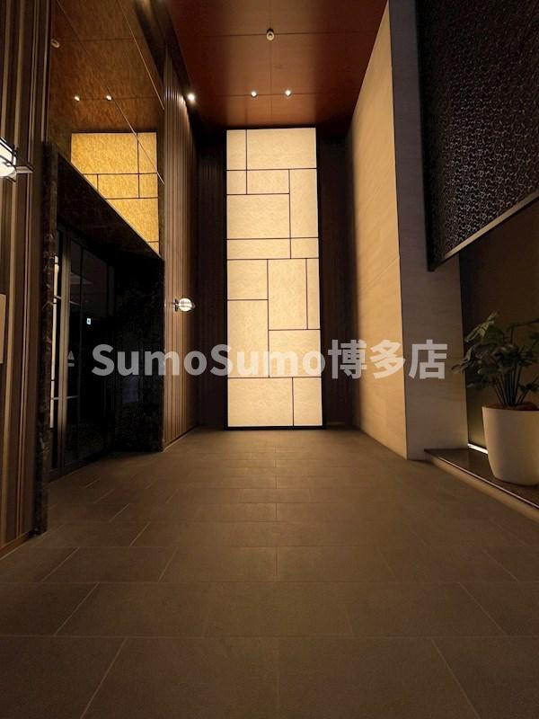 ウェルブライト博多ステーションのエントランス