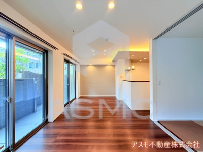 【居間・リビング】 | シャーメゾンサンワ