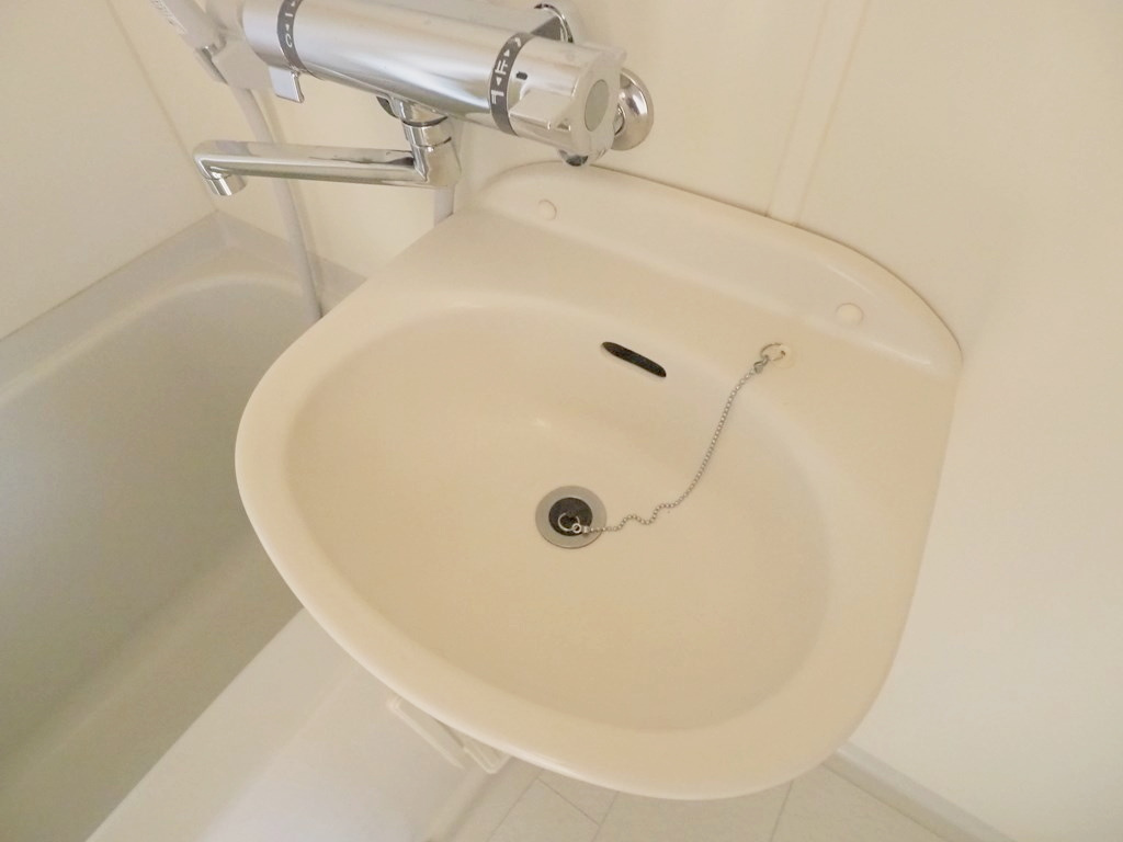 第2植野ビルの洗面所