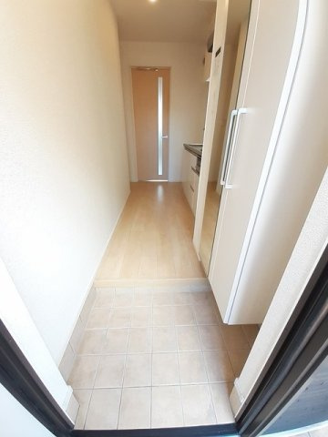 アルカンシエル北島の玄関|明るい玄関です