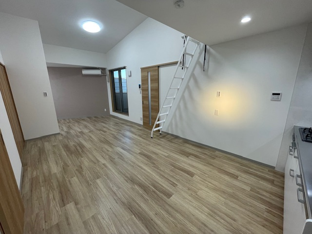 【居間・リビング】