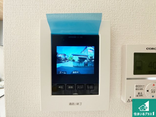 加古川市平岡町高畑　新築一戸建ての防犯設備|カラーモニターインターホン！声だけでなく来訪者の姿や顔がモニターで確認できるので、小さなお子様がいらっしゃるご家庭でも安心できます！