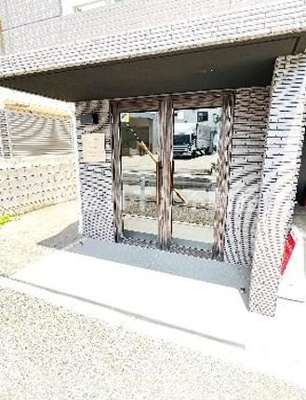 【エントランス】 | ガリシア下丸子 | 落ち着いたエントランスです