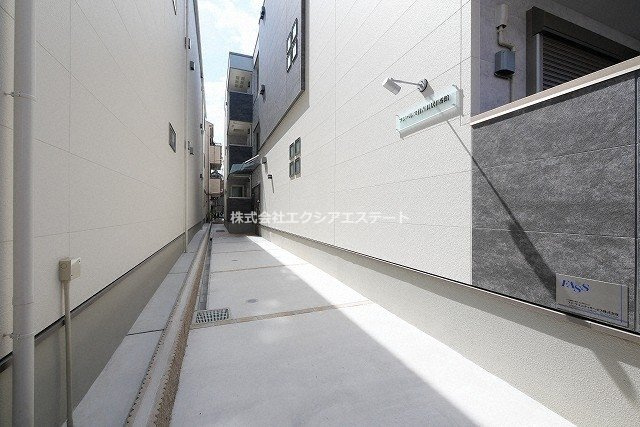 フジパレス住吉長居Ⅱ番館のエントランス