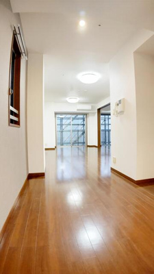 【居間・リビング】 | パティオ秋葉原 | 角部屋ならではの明るいＬＤＫ♪ 