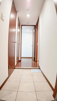 【玄関】 | パティオ秋葉原 | 玄関は人感センサー付きライト♪ 