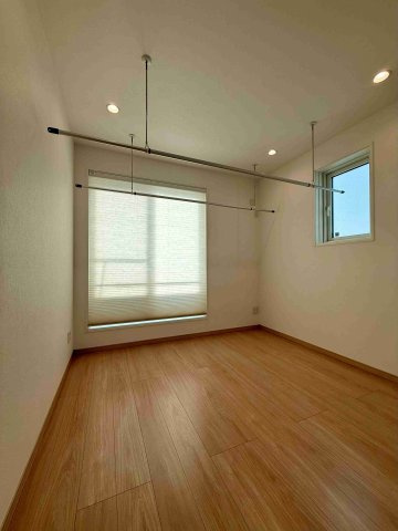 ６３２３０　岐阜市三笠町中古戸建てのランドリースペース