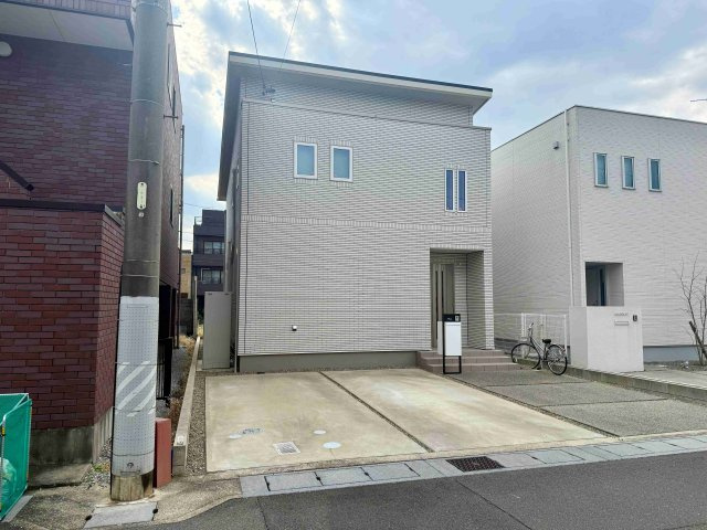 ６３２３０　岐阜市三笠町中古戸建て
