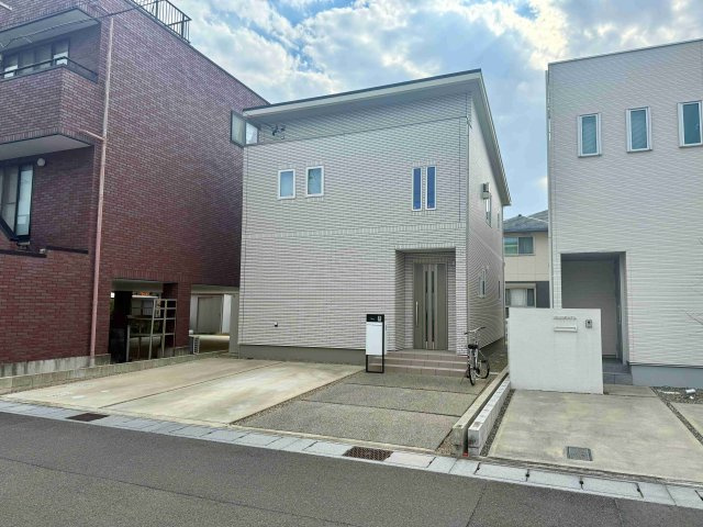 ６３２３０　岐阜市三笠町中古戸建ての外観
