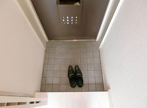 【玄関】