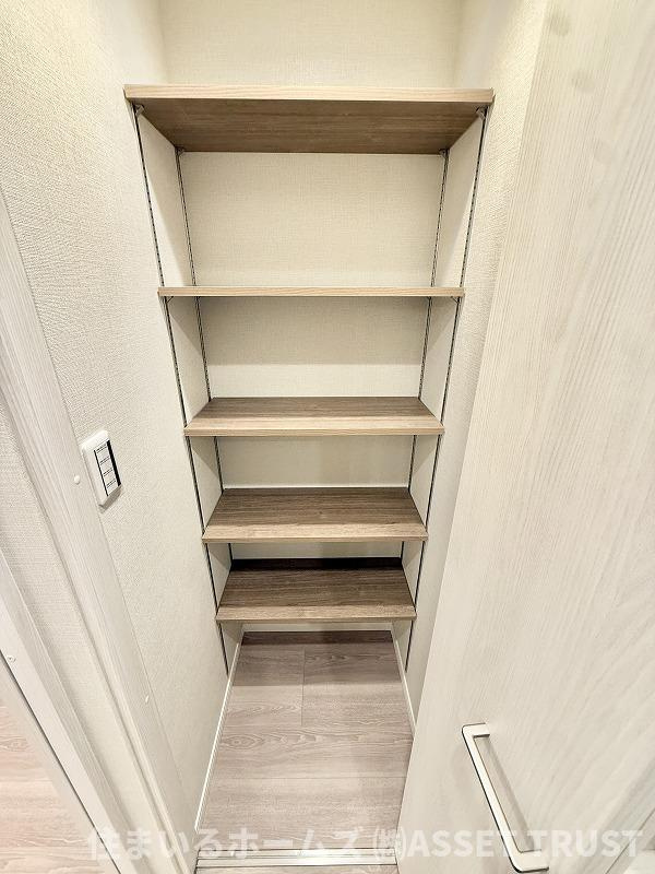 レ・ジェイド上北沢の収納|廊下物入
