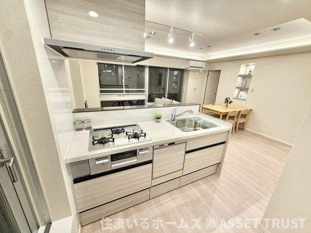 レ・ジェイド上北沢のキッチン|リビングが見渡せる明るく広いキッチンです！