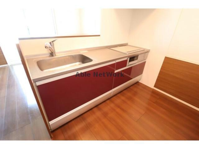 ルミウス（宮中）Bのキッチン|IHコンロ＆グリル付きカウンターキッチン