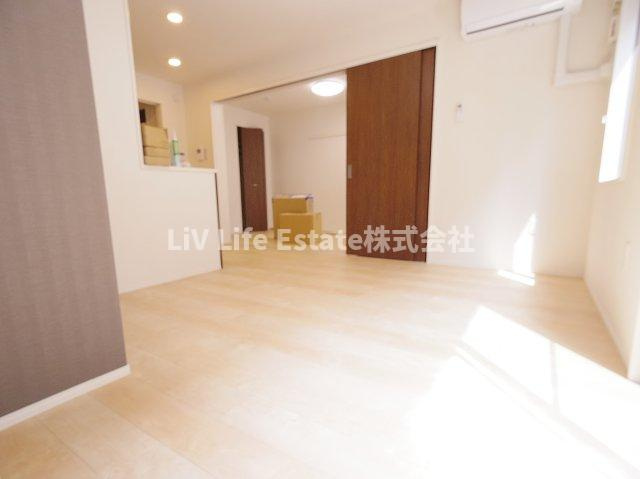 アルデバラン348の居間・リビング