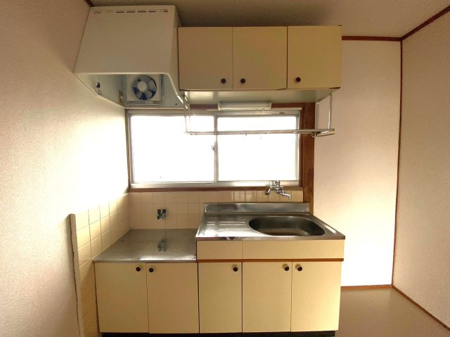 コーポフジノのキッチン|別部屋同タイプのお写真です。