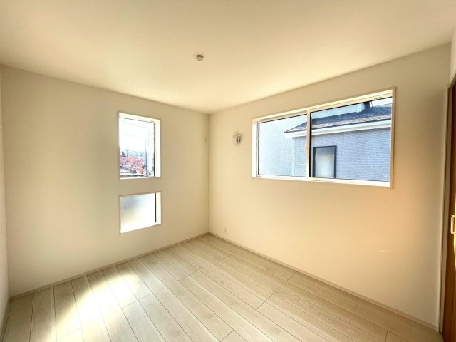 豊田市高上2丁目2期　新築分譲住宅　全2棟　1号棟の洋室|居室は、収納つきで子ども部屋や寝室など多彩な用途の利用ができます♪