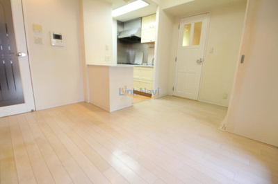 【居間・リビング】 | エステムプラザ梅田中崎町Ⅱ