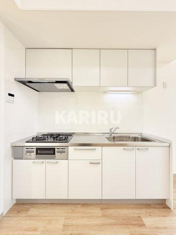 ＬＵＸ　ＳＱＵＡＲＥ　ＳＨＩＭＩＺＵのキッチン