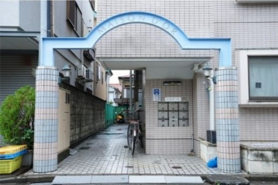 メゾンドールのエントランス