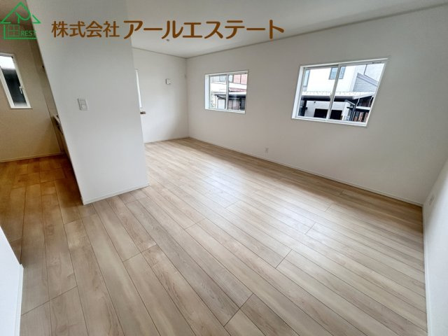 加古川市平岡町新在家 第7　　JR「東加古川駅」徒歩12分の居間・リビング