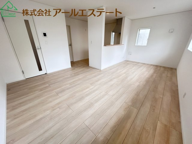 加古川市平岡町新在家 第7　　JR「東加古川駅」徒歩12分の居間・リビング
