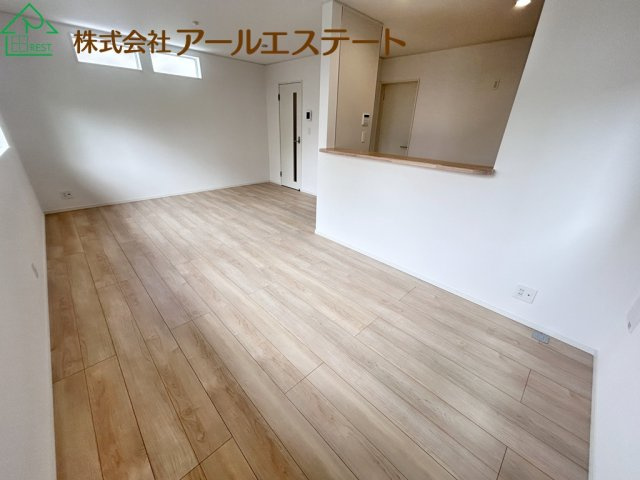 加古川市平岡町新在家 第7　　JR「東加古川駅」徒歩12分の居間・リビング