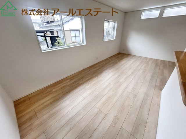 加古川市平岡町新在家 第7　　JR「東加古川駅」徒歩12分の居間・リビング