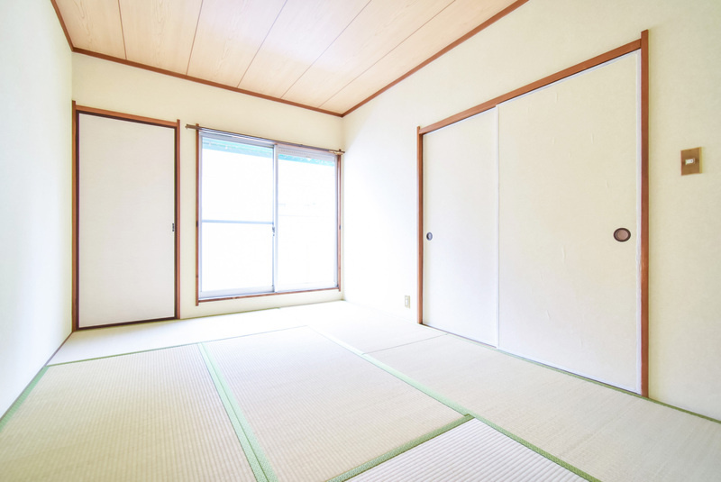 長門石ビレッジ【10,000円キャッシュバック物件】の和室|和室がひろがる居住スペース