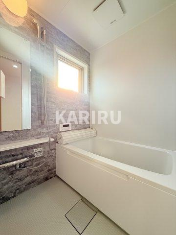 ＬＵＸ　ＳＱＵＡＲＥ　ＳＨＩＭＩＺＵの浴室