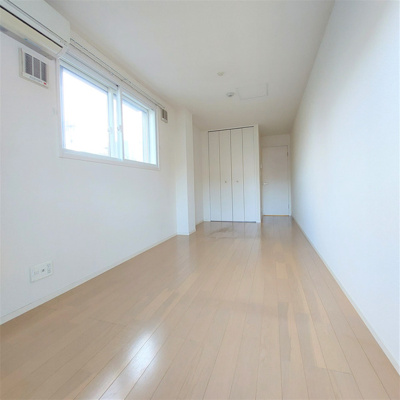 【寝室】 | LaLaLa Joｙ