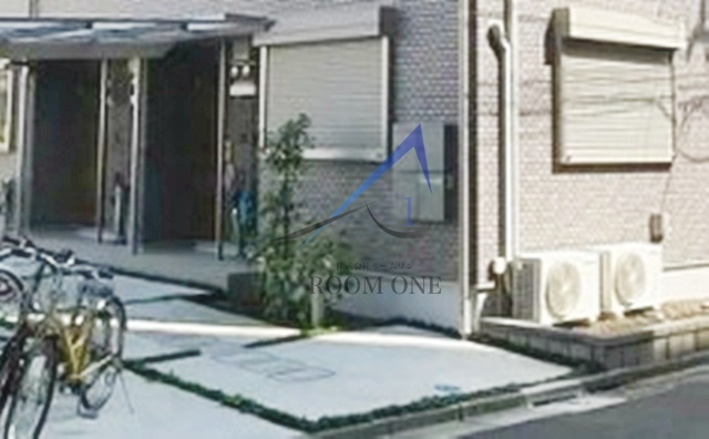 ルシールのエントランス|エントランスです。