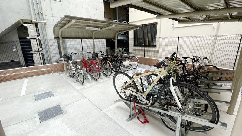 スカイグランデ新御徒町の駐車場