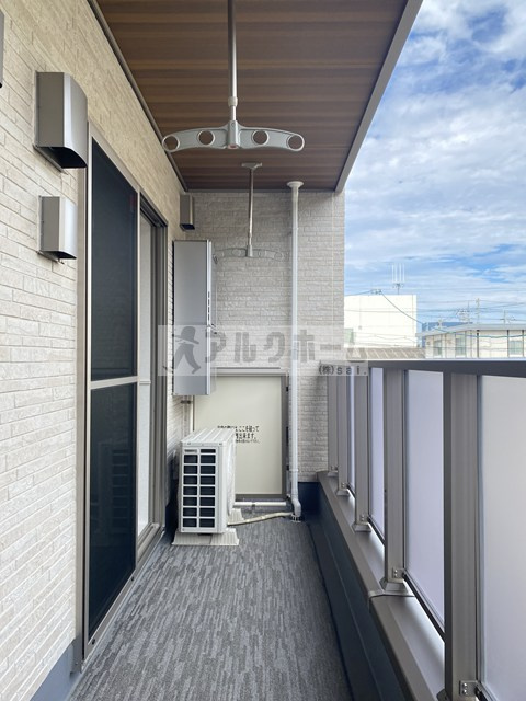 ウォーム八尾木のバルコニー