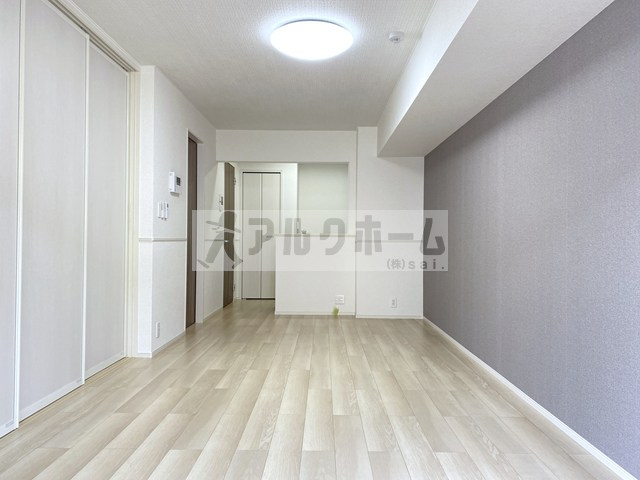 ウォーム八尾木の居間・リビング