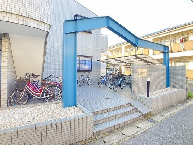 ニューアローズＭⅠのエントランス|現況優先です