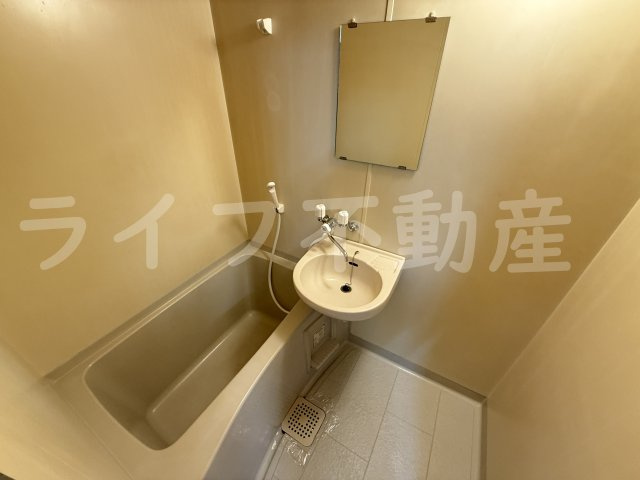 コーポ司Ⅱ　の浴室|コンパクトで使いやすいお風呂です