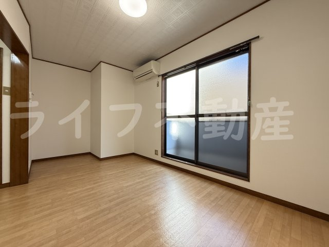 コーポ司Ⅱ　の居間・リビング|使いやすいリビングです