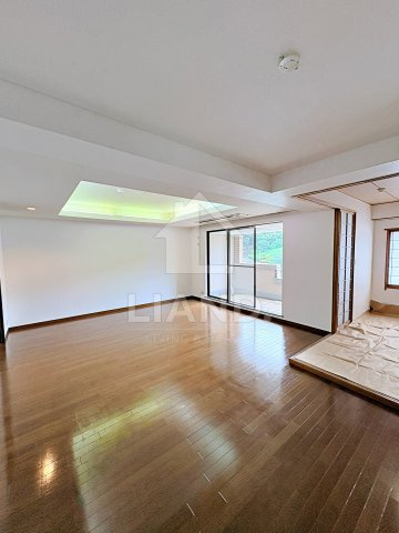 エイトバレー浄水　平尾小学校区の居間・リビング|エイトバレー浄水