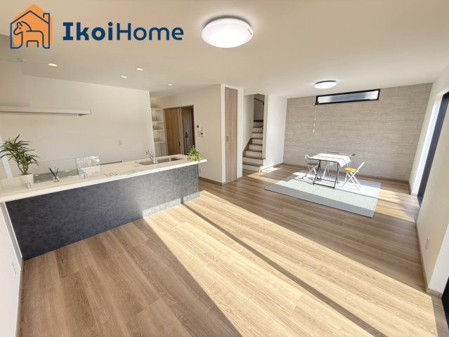 明石市魚住町錦が丘3丁目　A号棟　新築戸建の居間・リビング|【ホームページに現地動画掲載中】●年中無休：当日予約可●リビングは長方形で家具を配置しやすい間取り！