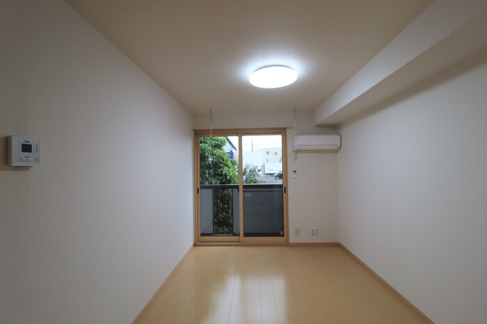 プレミール　B棟の居間・リビング