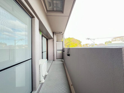 【バルコニー】 | ラウンドスクエア吹田青葉丘