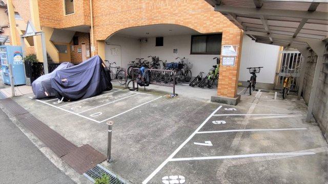 モリトモハイツ