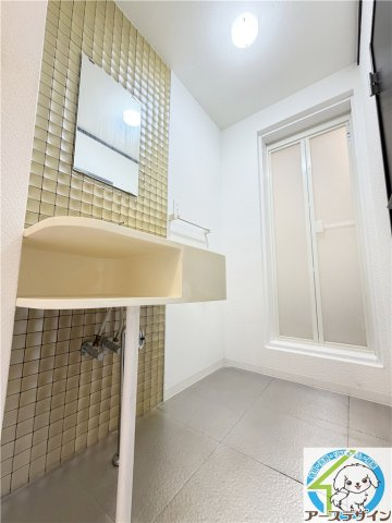 第1藤井マンションの独立洗面台