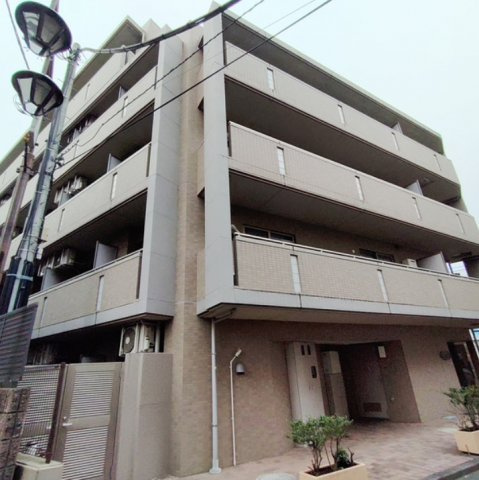 メゾンルミエール