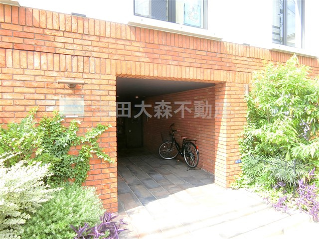 ラティエラ西蒲田のエントランス