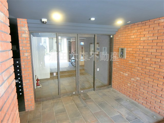 ラティエラ西蒲田のエントランス