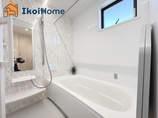 明石市魚住町錦が丘3丁目　B号棟　新築戸建の浴室|【ホームページに現地動画掲載中】●年中無休：当日予約可●浴室乾燥暖房機完備の浴室です！